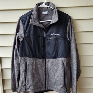 Columbia zip up jacket size S